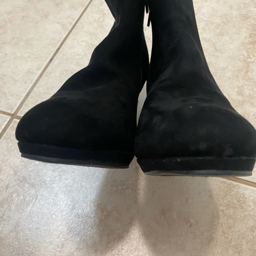 Madden Girl Black Suede Ankle Booties with High Heel, Size 7 - Picture 9 of 9